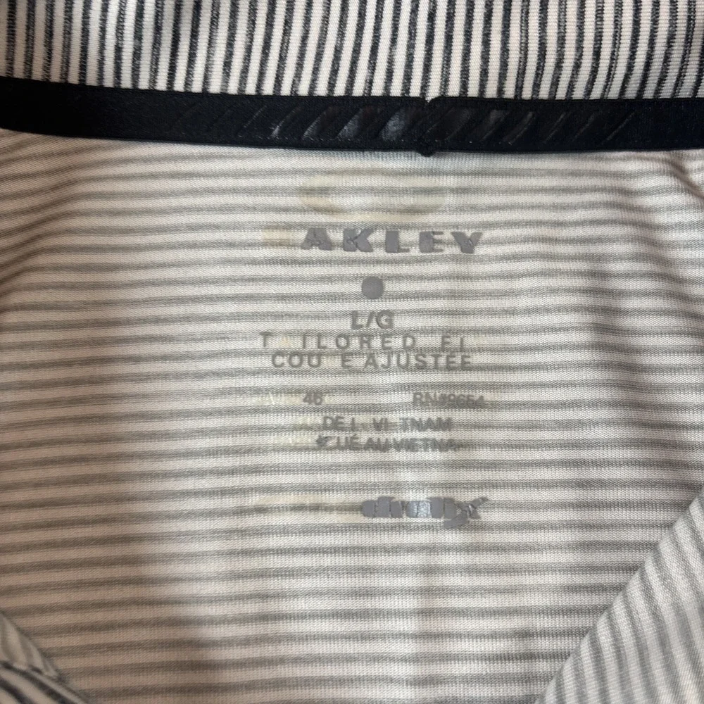 OAKLEY Tailored Fit Men's Sz L Golf Polo Shirt - EXCELLENT CONDITION
